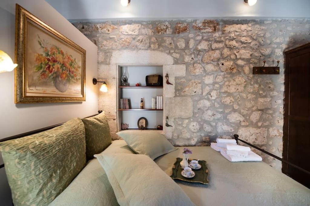 La Casa Di Bella A Tradional Stone House With Barbecue Villa Kariá Exterior foto