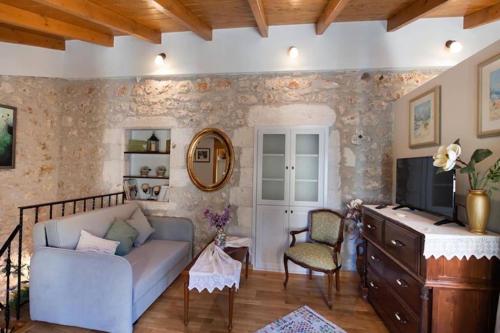 La Casa Di Bella A Tradional Stone House With Barbecue Villa Kariá Exterior foto