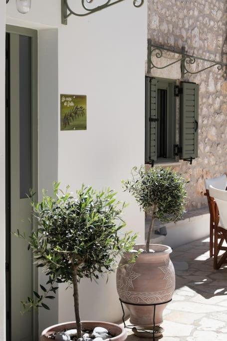 La Casa Di Bella A Tradional Stone House With Barbecue Villa Kariá Exterior foto
