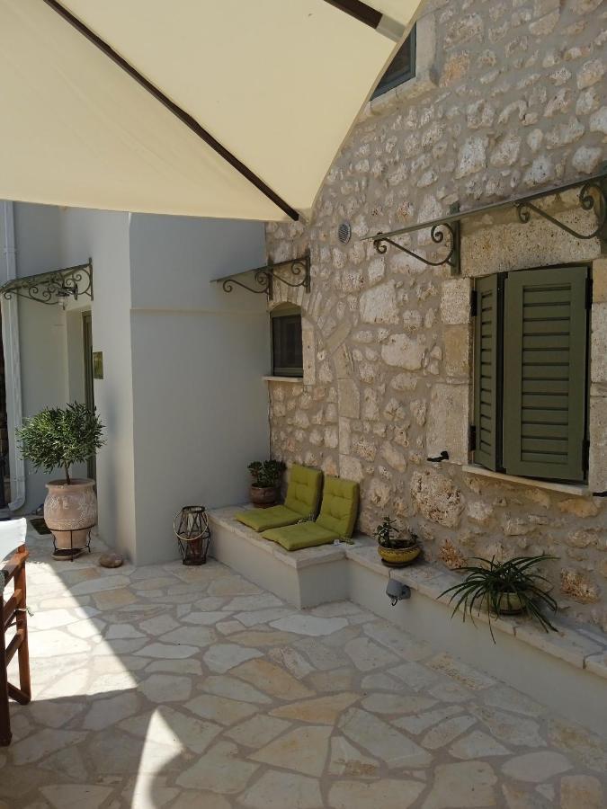 La Casa Di Bella A Tradional Stone House With Barbecue Villa Kariá Exterior foto