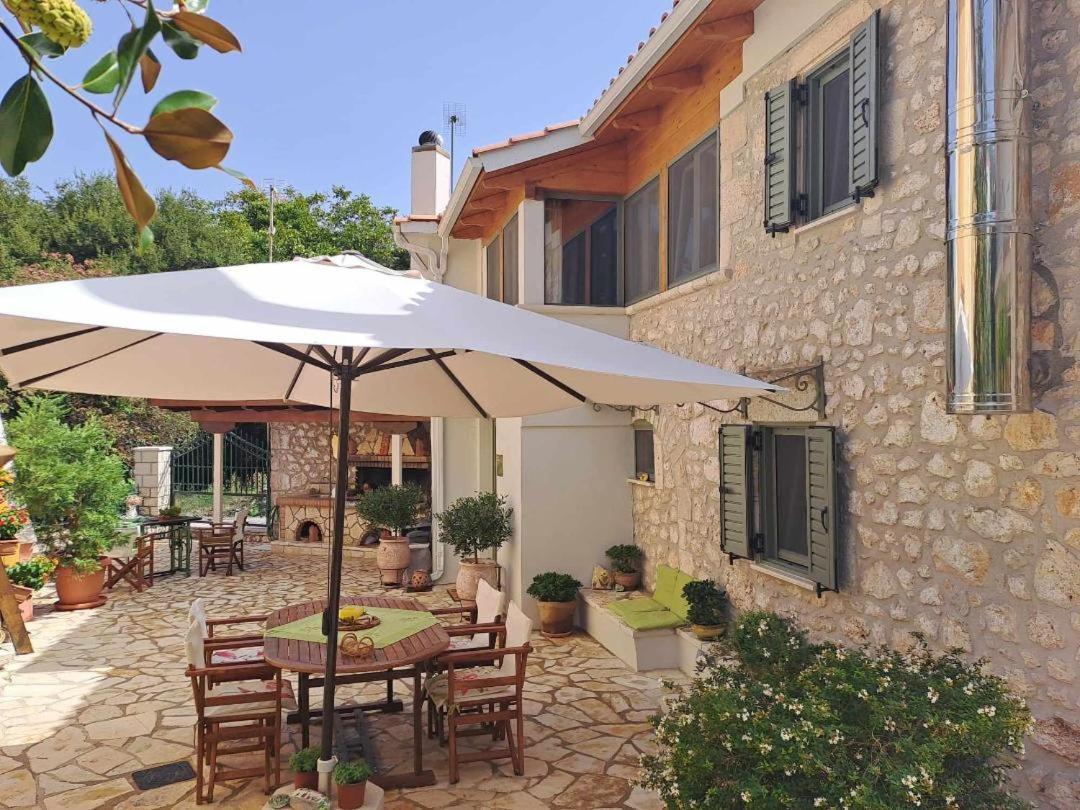 La Casa Di Bella A Tradional Stone House With Barbecue Villa Kariá Exterior foto