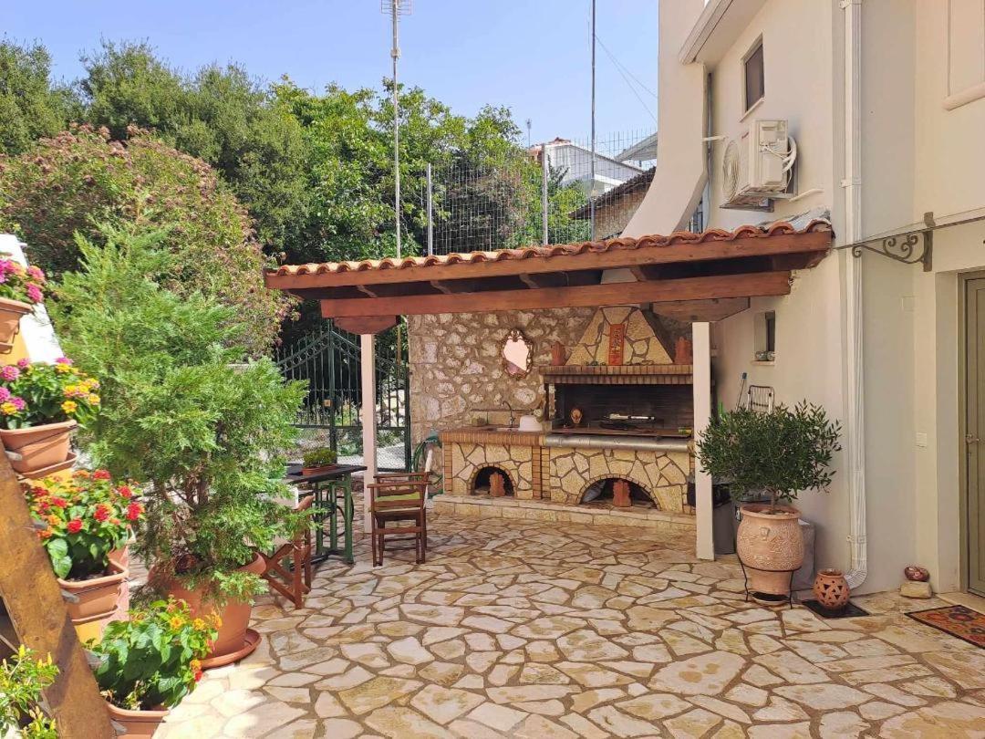 La Casa Di Bella A Tradional Stone House With Barbecue Villa Kariá Exterior foto